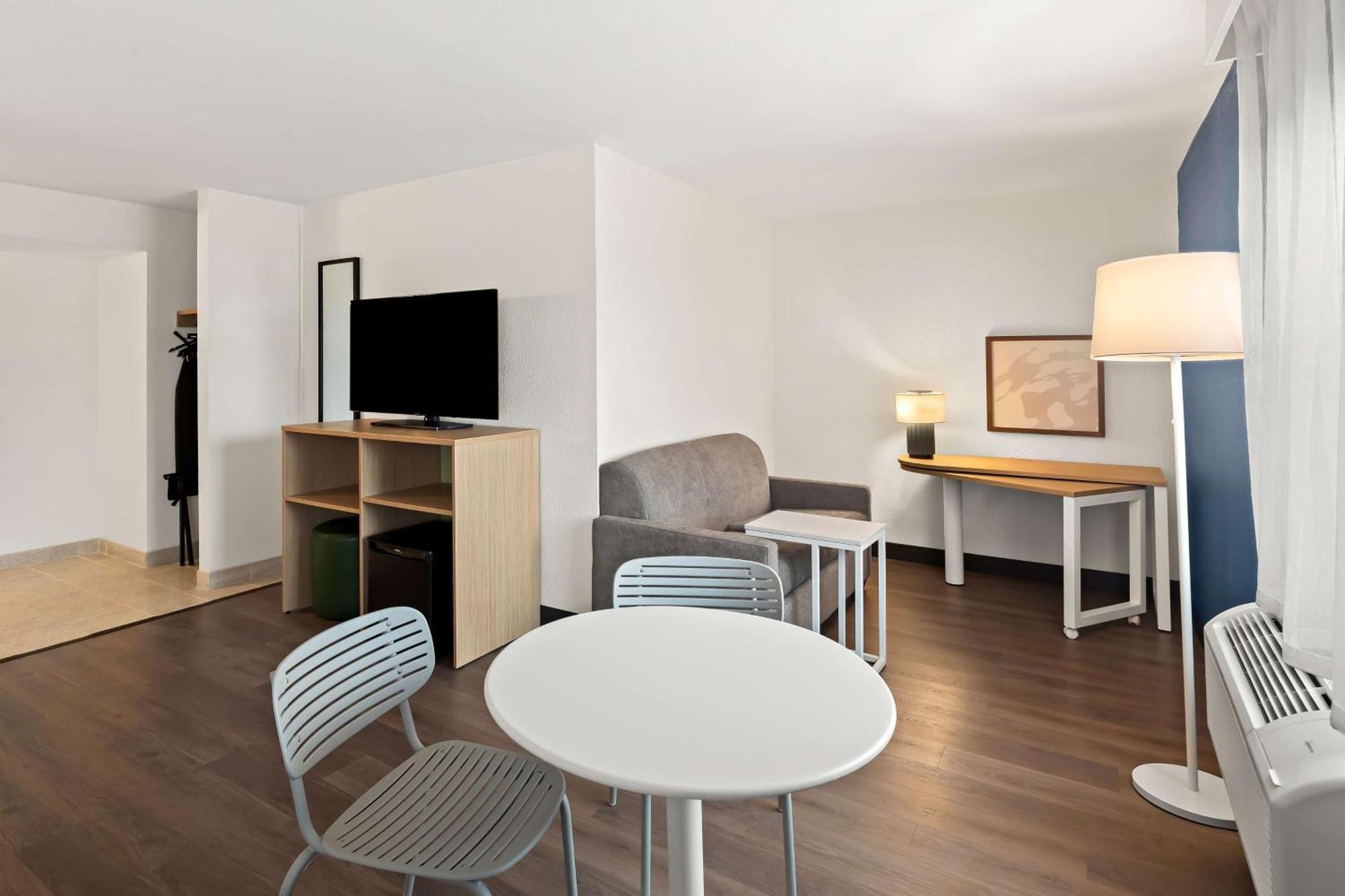Spark By Hilton Wichita East Esterno foto